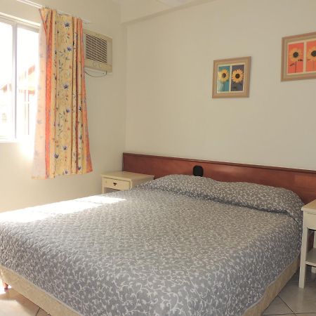 Residencial Kelly Cristina Apartment Bombinhas Exterior photo