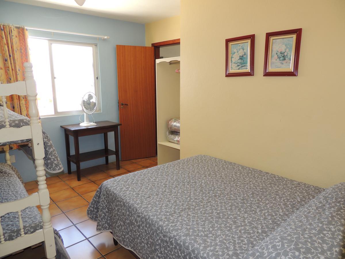 Residencial Kelly Cristina Apartment Bombinhas Exterior photo